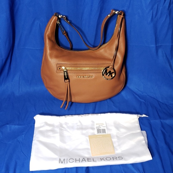 NWT Michael Kors Rhea Zip - Picture 1 of 8